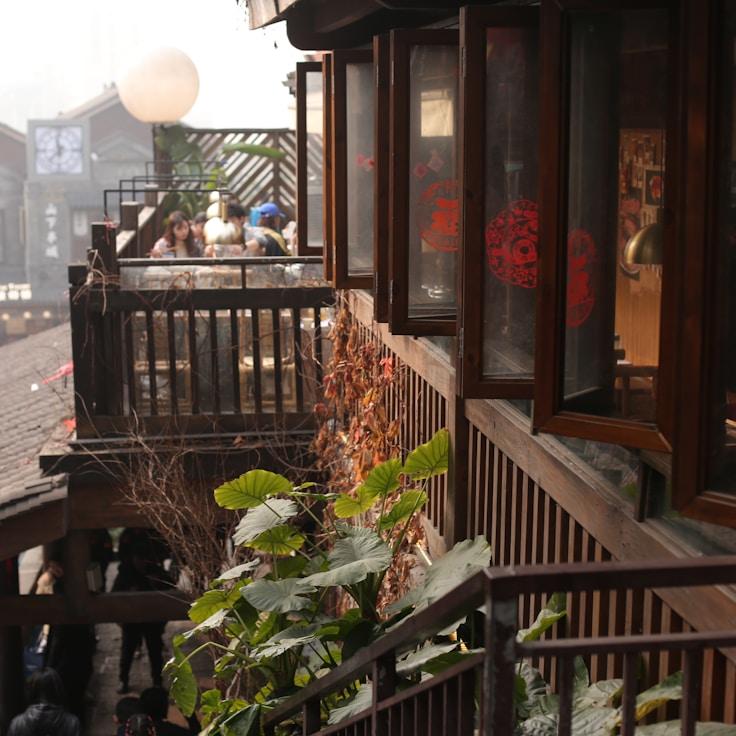 Family terraces and cafés for calm evenings in Roma